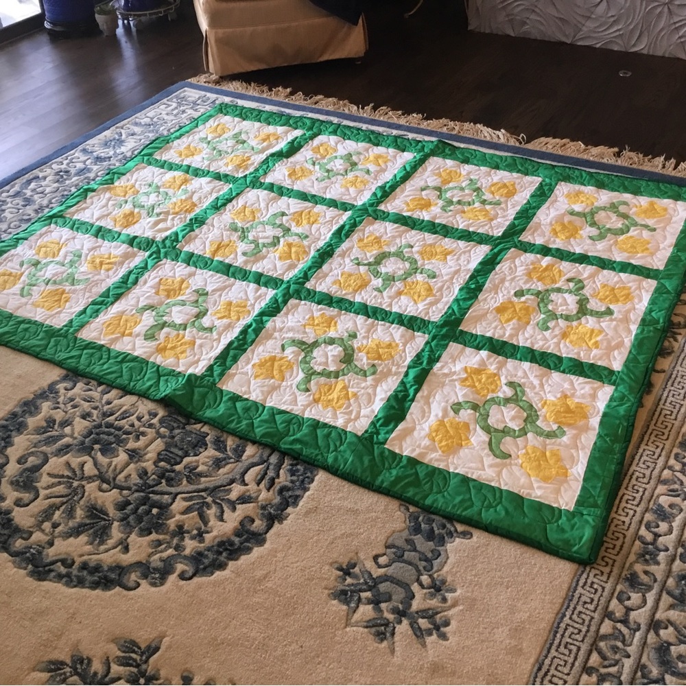 Gorgeous New Yellow & Green Quilt
